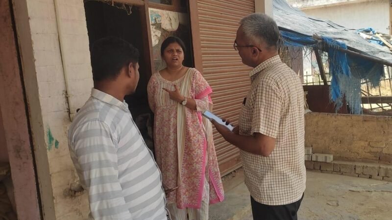 खाद्यान्न स्टॉक का हुआ औचक निरीक्षण,भारी अनियमितताएँ पाई गईं