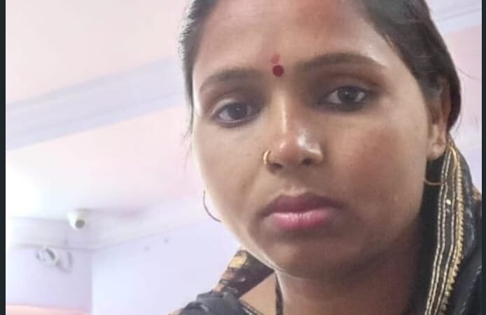 ससुराल से बेटी के गायब होने पर मां ने ससुर और दामाद पर लगाया हत्या का आरोप।