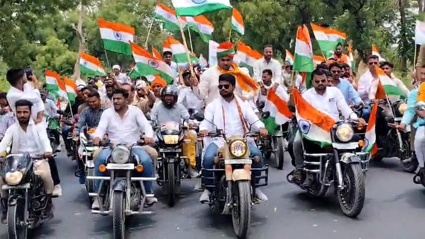 भव्य तिरंगा यात्रा से गुंजा सिकंदरा: ‘मिशन सिंदूर’ में उमड़ा हजारों का जन सैलाब