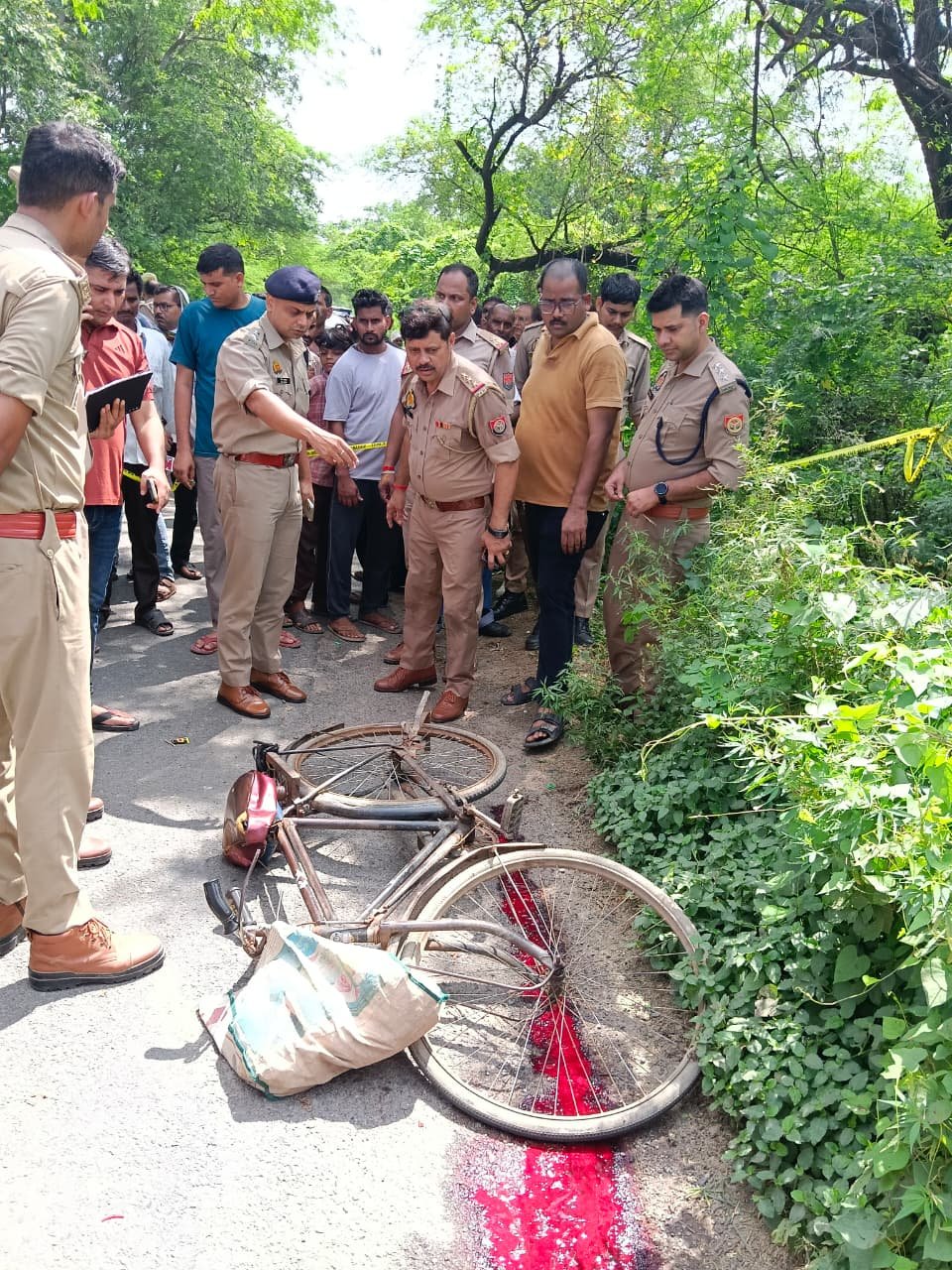 मकनपुर रोड पर मिला अधेड़ का शव