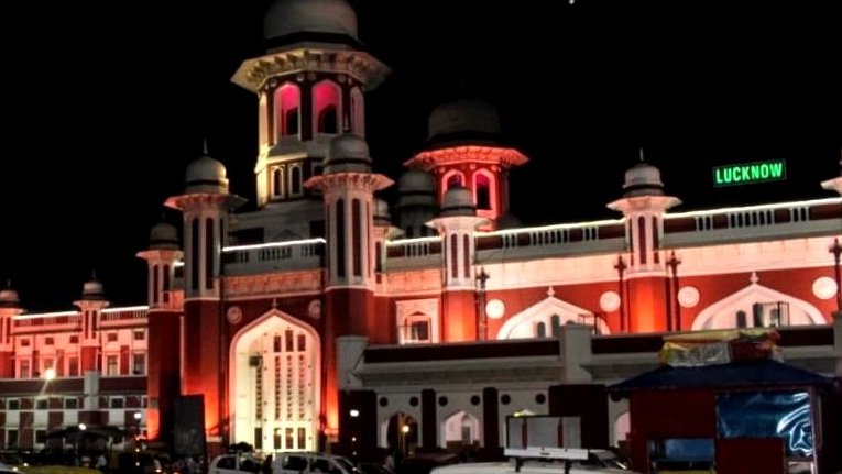 चारबाग में निर्माण से कानपुर से लखनऊ जाने वाली ट्रेनें प्रभावित