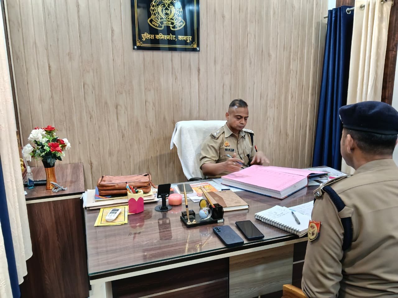 डीसीपी पश्चिम ने एसीपी बिल्हौर कार्यालय का किया निरीक्षण