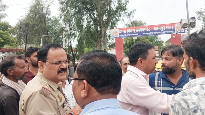 मवेशियों को रास्ते से हटाने को लेकर किसान से मारपीट, उपचार के दौरान मौत