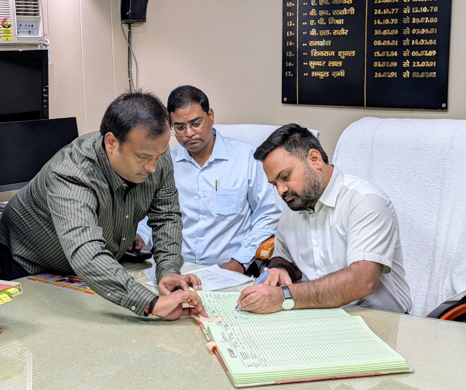 कानपुर की नई प्रशासनिक पारी शुरू, महेंद्र सिंह तंवर ने संभाली डीएम की जिम्मेदारी