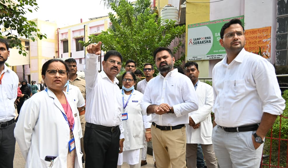 जिलाधिकारी ने एएचएम एवं डफरिन तथा यूएचएम जिला चिकित्सालय का किया निरीक्षण