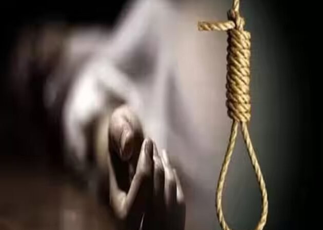 पत्नी से विवाद के बीच युवक ने फंदे से लटककर दी जान
