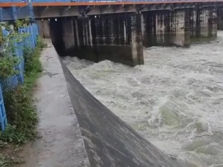 गंगा उफान पर, कानपुर बैराज पर 4.12 लाख क्यूसेक पानी का डिस्चार्ज