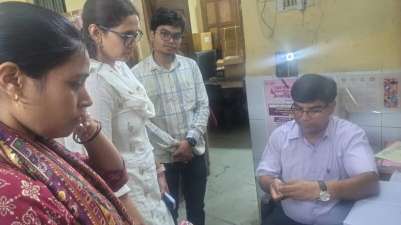 डेंगू केस मिलने के बाद स्वास्थ्य विभाग ने सफीपुर प्रथम में चलाया अभियान