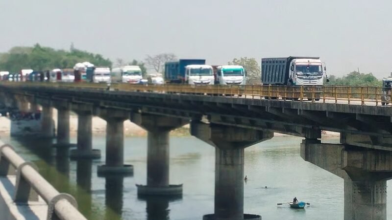 जाजमऊ पुल का डायवर्जन बढ़ा रहा सफर का खर्च, कानपुर-लखनऊ बस किराया 22 रुपये महंगा