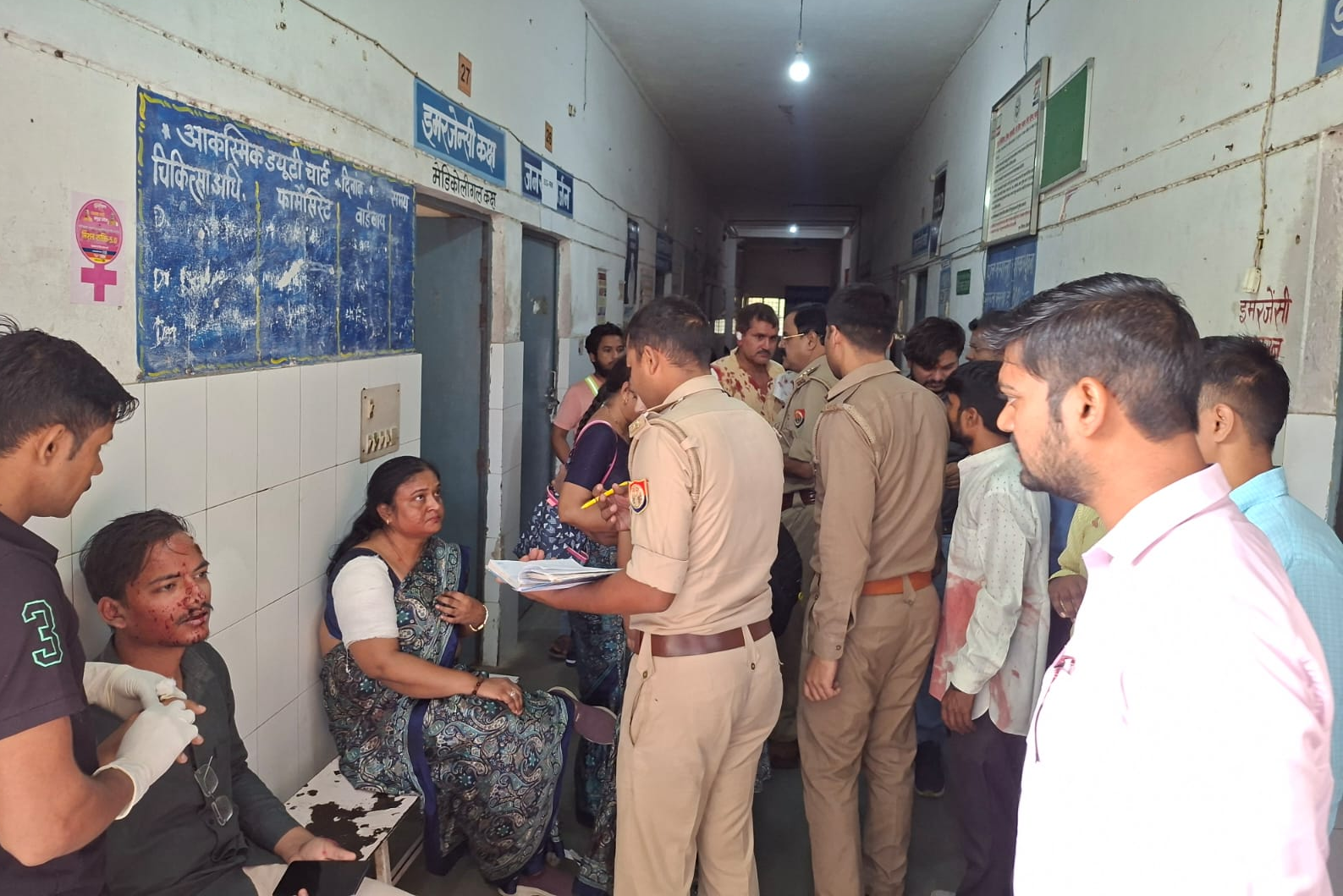 बिधनू में मौत बनकर आया डंपर, स्कूल बस में मची चीख-पुकार; शिक्षिका की गई जान