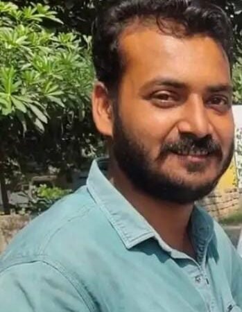 पत्नी के काम पर जाने के बाद युवक ने फंदे से लटककर दी जान