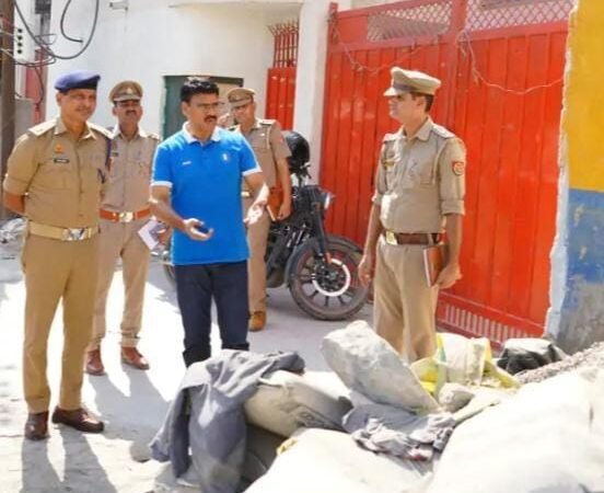 नकली सीमेंट कांड: तीन साल में 10 लाख बोरियां खपाने का दावा, सीएम ग्रिड और लखनऊ एयरपोर्ट तक पहुंची सप्लाई