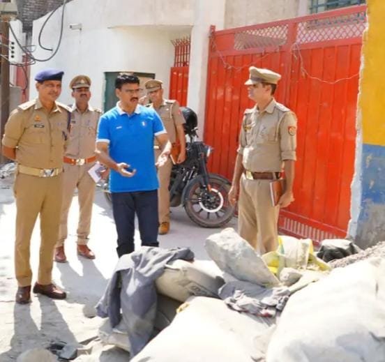 नकली सीमेंट कांड: तीन साल में 10 लाख बोरियां खपाने का दावा, सीएम ग्रिड और लखनऊ एयरपोर्ट तक पहुंची सप्लाई