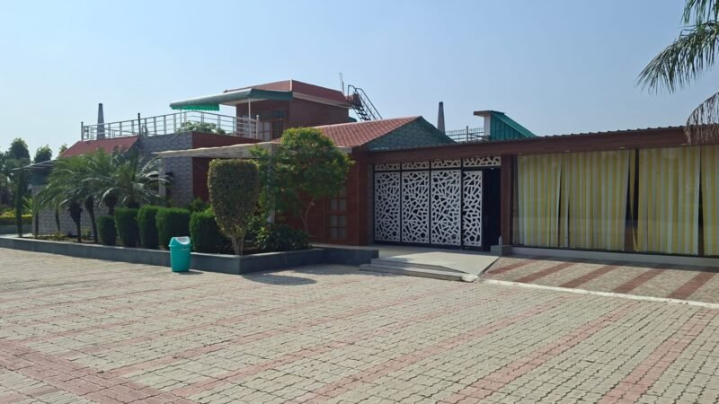 कानपुर में भाजपा प्रदेश मंत्री के फार्म हाउस में 12 लाख की लूट, बंधक बनाकर बाथरूम में बंद किया