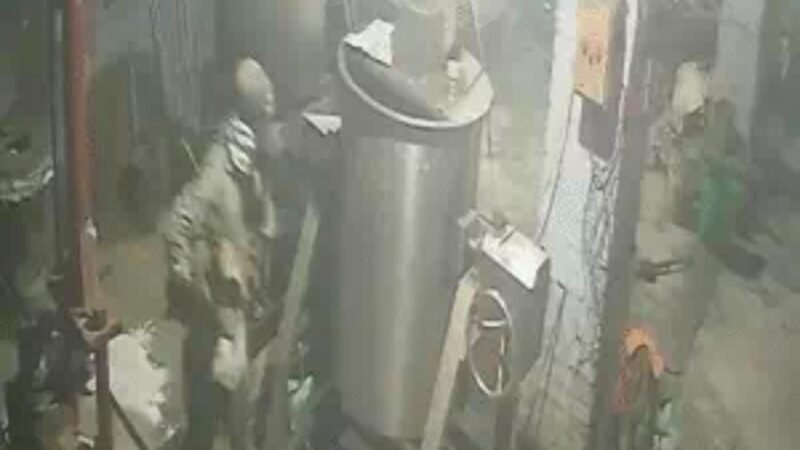 रस्सी के सहारे उतरा चोर, 45 लाख का चांदी पाउडर लेकर हुआ फरार