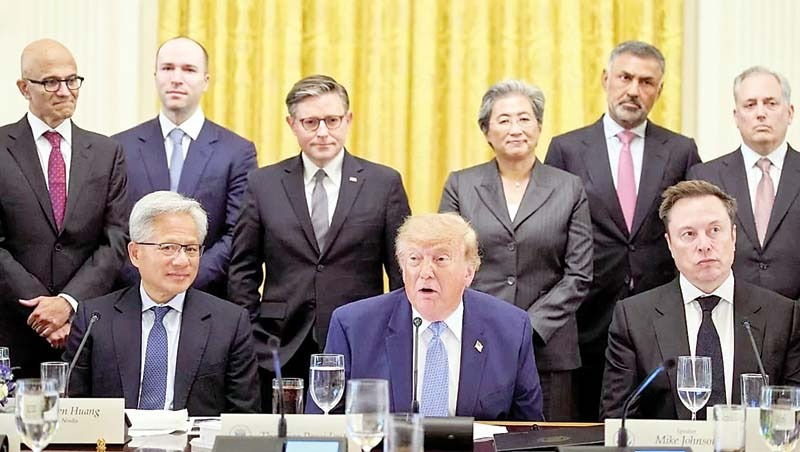 अमरीका के राष्ट्रपति ट्रंप ने बदला एआई का नाम, अब ‘सुपर इंटेलिजेंस’ कहेगी डोनाल्ड सरकार, आदेश लागू