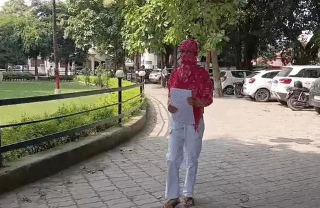 शादी का झांसा देकर दुष्कर्म, अश्लील वीडियो से ब्लैकमेल करने का आरोप; गैंगस्टर के नाम पर युवती को धमकाया