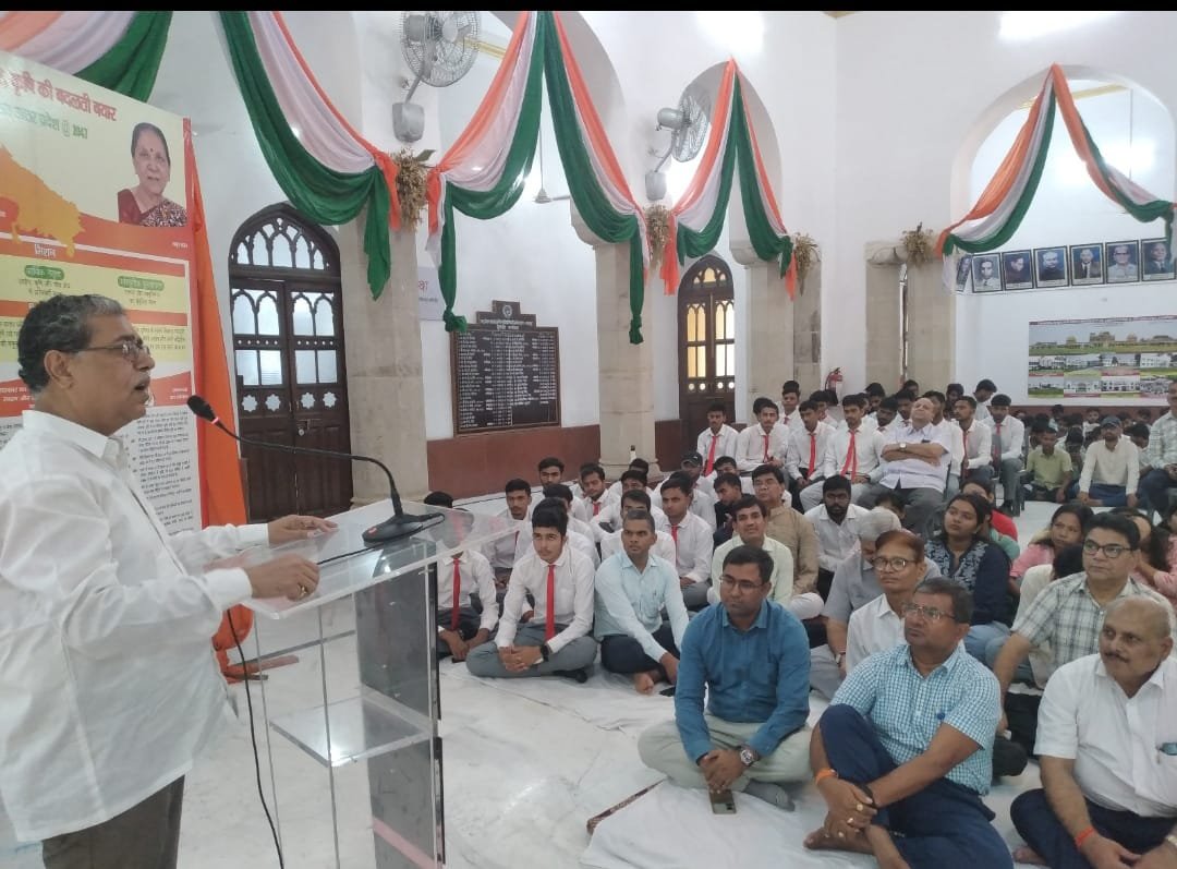 सीएसए में महात्मा गांधी एवं लाल बहादुर शास्त्री की जयंती पर आदर्शों पर की गई चर्चा 