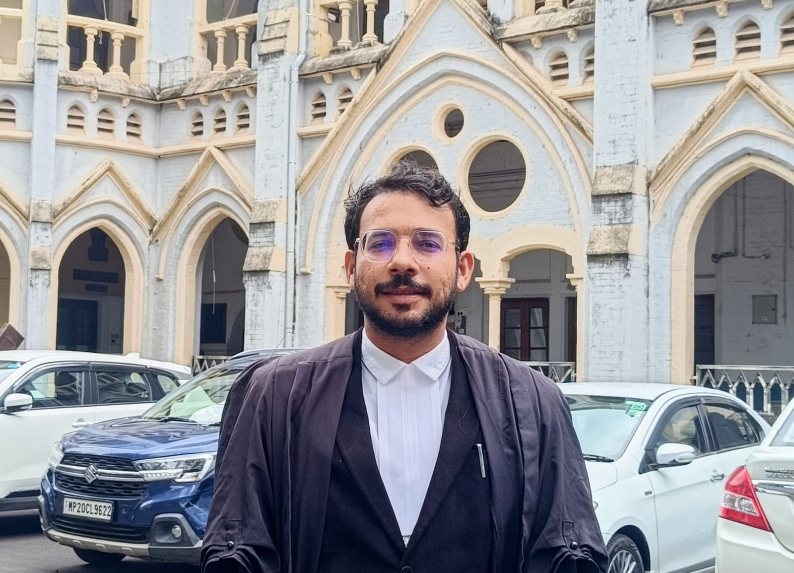 दहेज हत्या केस में अधिवक्ता हंश बाजपेई की दमदार पैरवी, आरोपी पति सागर पोरवाल को मिली जमानत