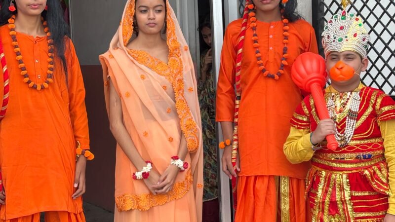 जेएलटी पब्लिक स्कूल में धूमधाम से मना दशहरा, रावण दहन के साथ बच्चों ने किया डांडिया-गरबा