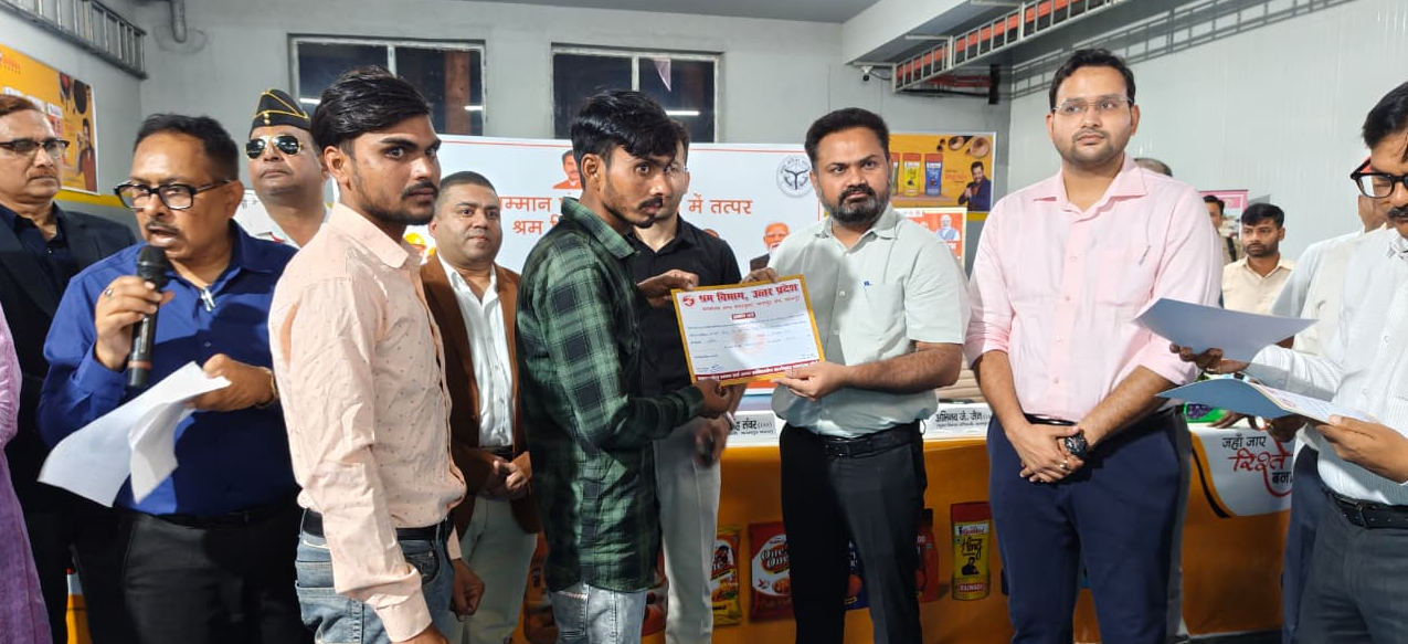 1254 श्रमिकों की सेहत की जांच, 13 परिवारों को मिले 29.78 लाख रुपये