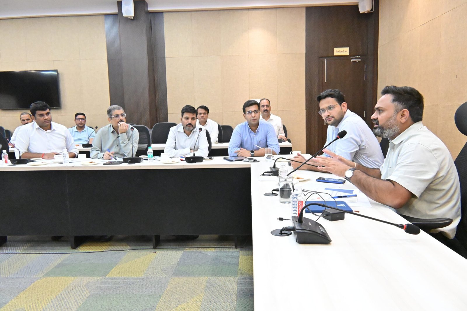 कानपुर रिंग रोड और एलिवेटेड रेलवे ट्रैक को मिलेगी गति, डीएम ने दिए भूमि संबंधी बाधाएं दूर करने के निर्देश