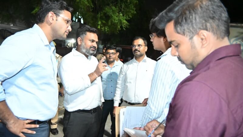 पैचवर्क में लापरवाही पर डीएम नाराज, अधूरे काम तत्काल पूरे करने के निर्देश