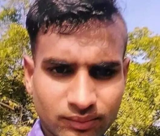 इलाज के नाम पर 20 हजार जमा कराए, मरीज की मौत के बाद अस्पताल में पथराव
