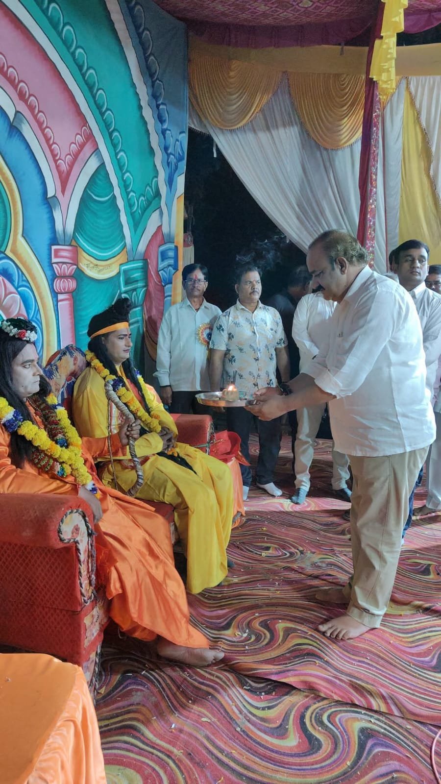 रमईपुर और मझावन में रामलीला महोत्सव में उमड़ी श्रद्धालुओं की भीड़, जनप्रतिनिधियों ने लिया प्रभु श्रीराम का आशीर्वाद
