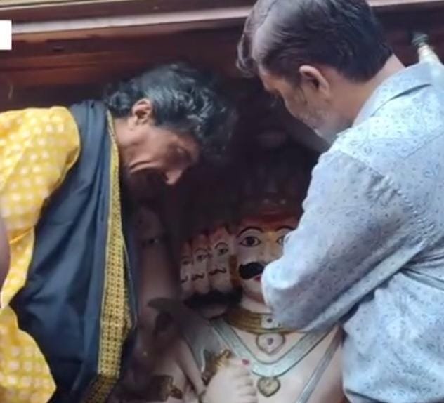 कानपुर में अनोखी परंपरा: रावण दहन से पहले होती है पूजा, साल में सिर्फ दशहरे पर खुलता है 200 साल पुराना मंदिर