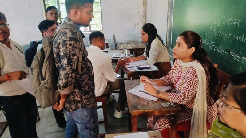 कानपुर के डीबीएस कॉलेज में रोजगार मेला, 1027 युवाओं को मिली नौकरी; 25 हजार रुपये तक मिलेगा वेतन