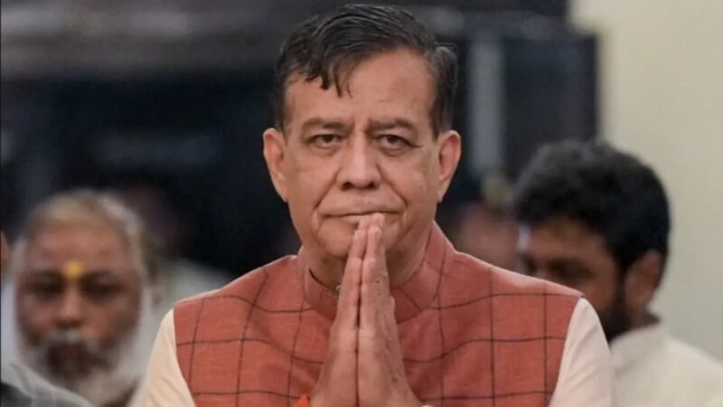 यूपी विधानसभा अध्यक्ष महाना पर सोशल मीडिया पोस्ट से सियासी संग्राम, कांग्रेस जिलाध्यक्ष समेत छह पर FIR