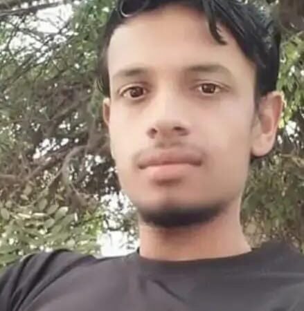 दशहरा मेला देखने निकले युवक का अर्धनग्न शव पार्क की झाड़ियों में मिला, मोबाइल और 10 हजार रुपये गायब