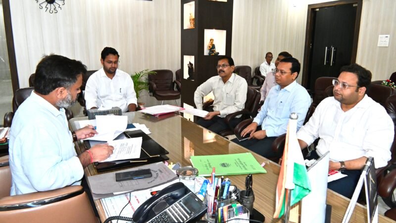 सौर ऊर्जा से जगमगाएगा रामपुर भीमसेन, बनेगा जिले का सोलर मॉडल ग्राम