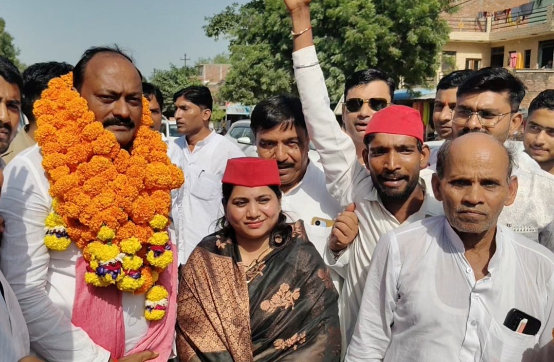 धरमपुर बंबा से गोविंदम लॉन तक गूंजा सपा कार्यकर्ताओं का जोश